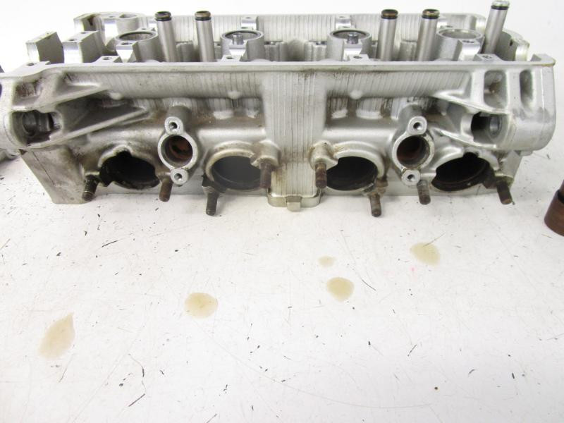 01 Kawasaki Ninja ZX7R P Cylinder Head 11008-1310 1996-2003